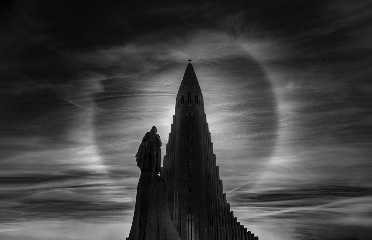 Hallgrímskirkja Temple with a halo
